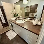 Spacious 2-bedroom With Terrace Prime Location In * Cannes