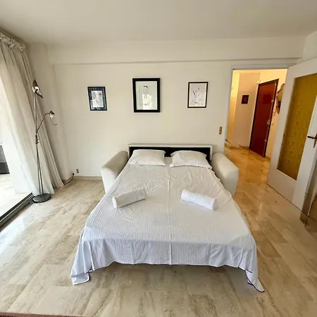 Spacious 2-bedroom With Terrace Prime Location In Σπίτι διακοπών Κάννες